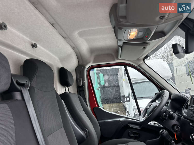 Вантажний фургон Renault Master 2024 в Хусті