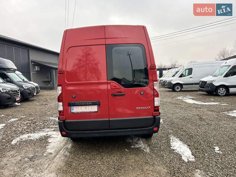 Грузовой фургон Renault Master 2024 в Хусте