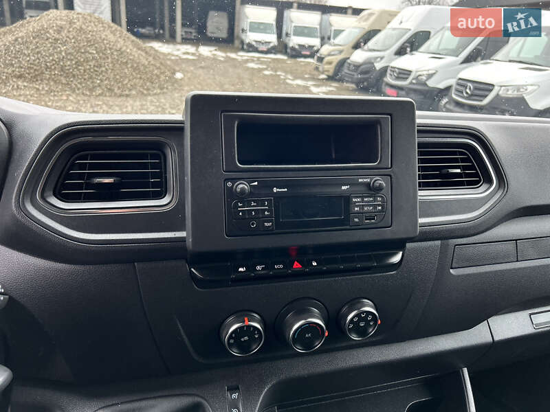 Тентований Renault Master 2023 в Хусті