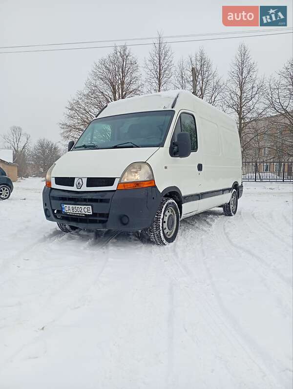 Вантажний фургон Renault Master 2003 в Умані
