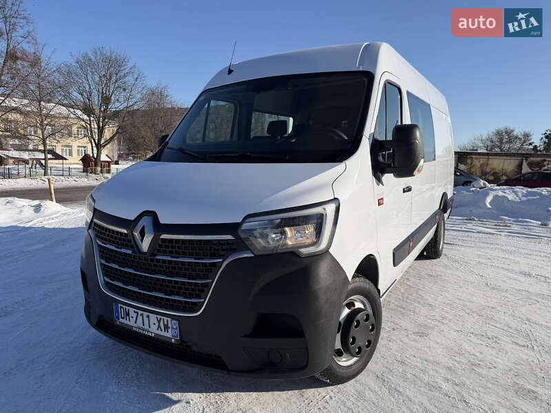 Грузопассажирский фургон Renault Master 2020 в Дубно