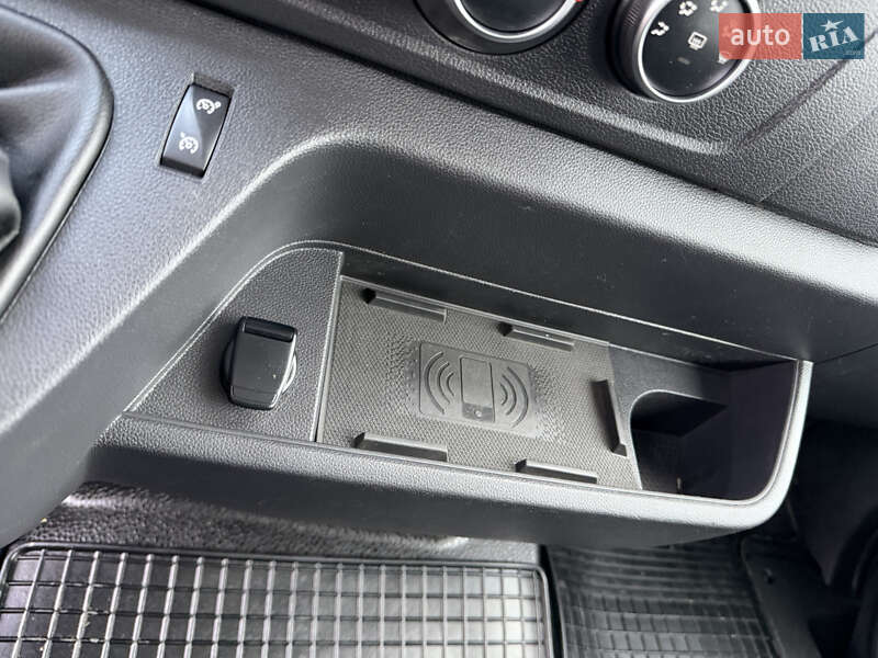 Грузопассажирский фургон Renault Master 2020 в Дубно