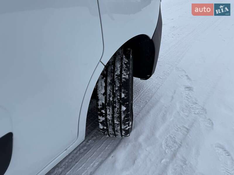 Грузовой фургон Renault Master 2021 в Днепре