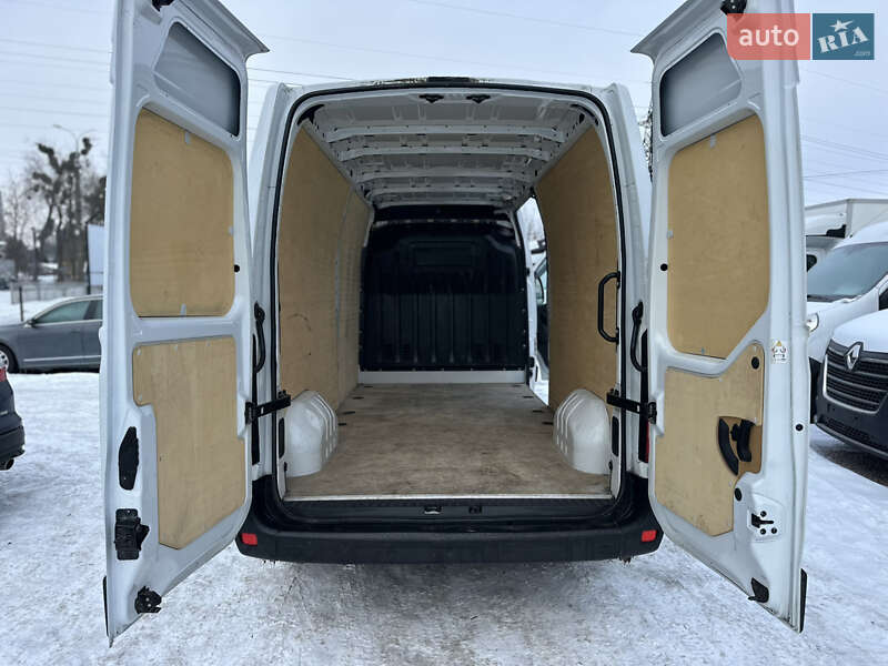 Вантажний фургон Renault Master 2021 в Рівному