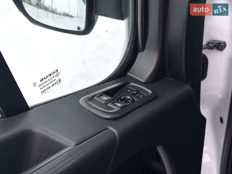 Микроавтобус грузовой (до 3,5т) Renault Master 2020 в Киеве