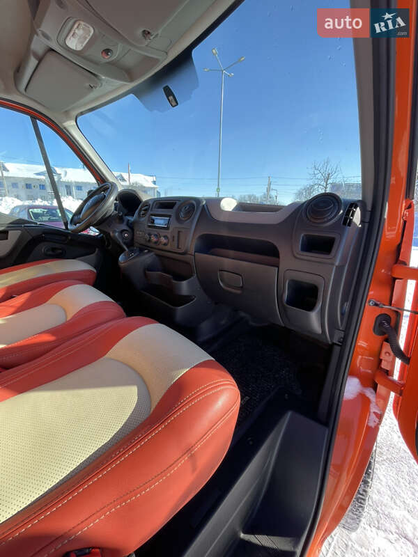 Мінівен Renault Master 2016 в Житомирі