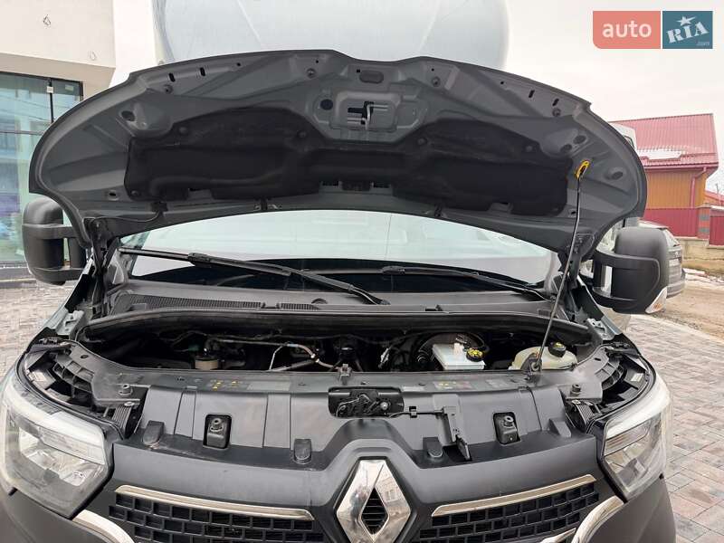 Вантажний фургон Renault Master 2020 в Дубні