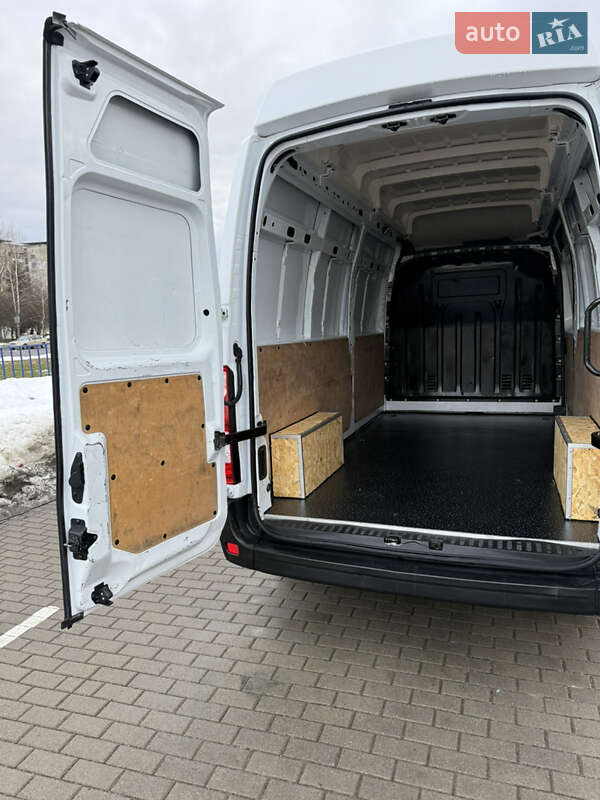 Вантажний фургон Renault Master 2022 в Дрогобичі