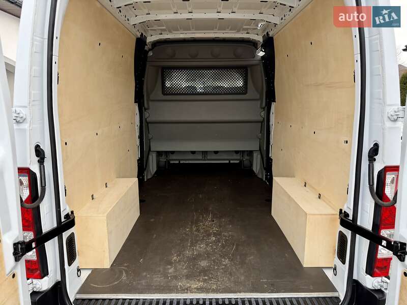 Грузопассажирский фургон Renault Master 2018 в Дубно