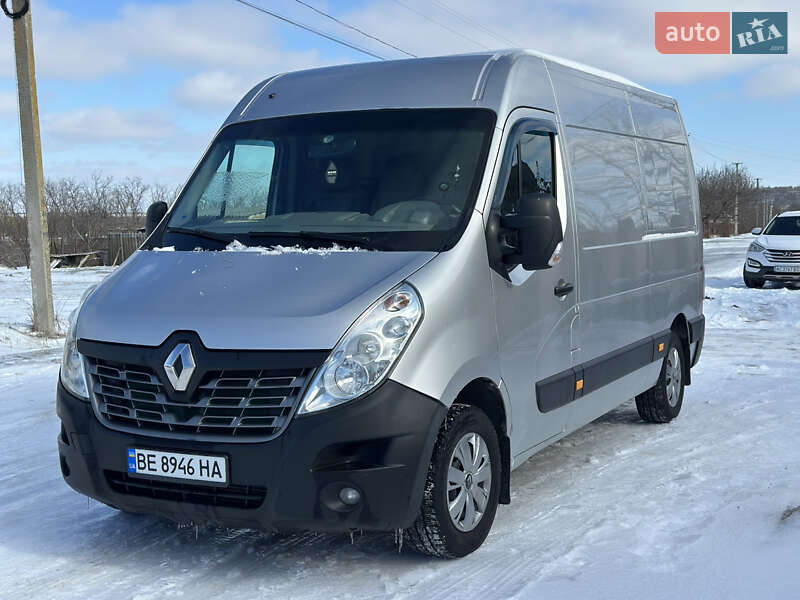 Вантажний фургон Renault Master 2017 в Первомайську