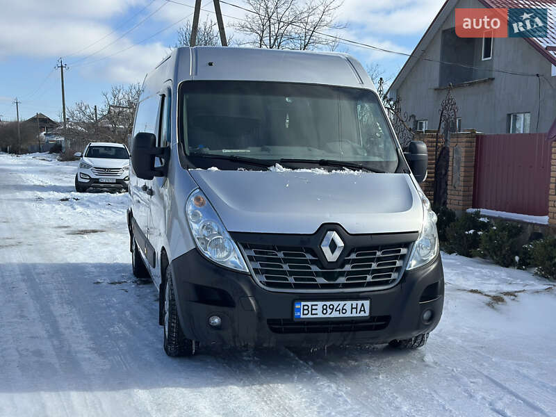 Вантажний фургон Renault Master 2017 в Первомайську