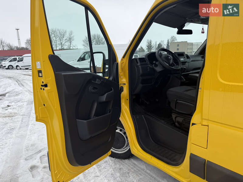 Вантажний фургон Renault Master 2022 в Луцьку