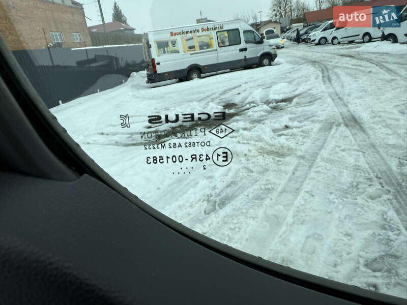 Вантажний фургон Renault Master 2022 в Луцьку