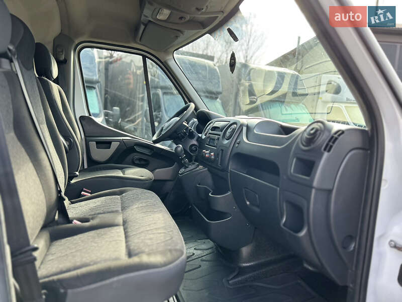 Вантажний фургон Renault Master 2018 в Хусті