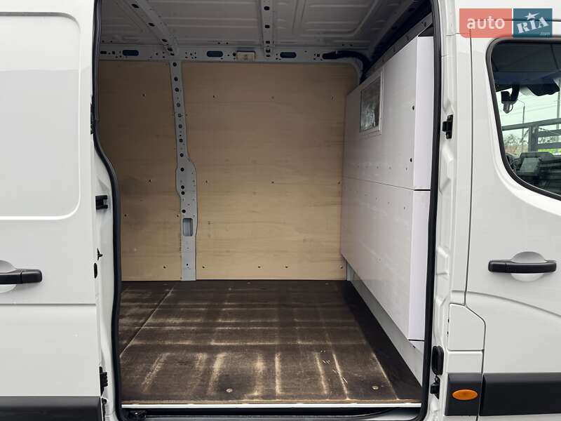 Грузовой фургон Renault Master 2022 в Ровно фото 26 Грузовой фургон Renault Master 2022 в Ровно
