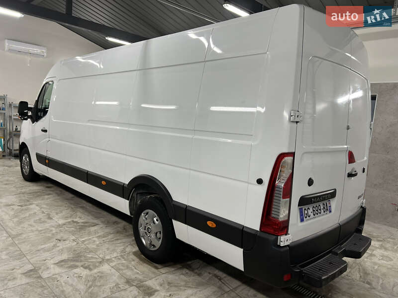 Вантажний фургон Renault Master 2021 в Полтаві