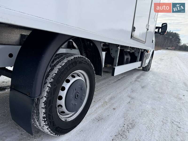Грузовой фургон Renault Master 2022 в Киеве