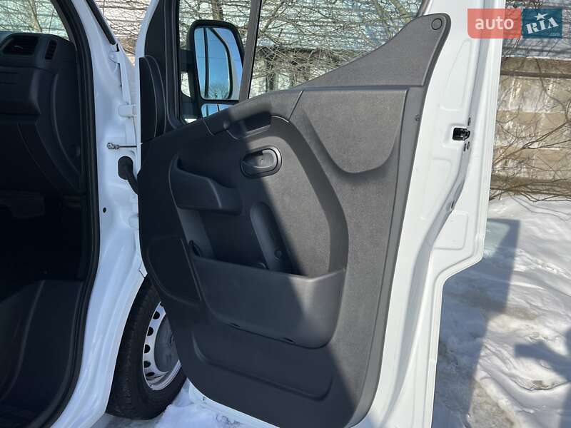 Грузовой фургон Renault Master 2023 в Луцке фото 23 Грузовой фургон Renault Master 2023 в Луцке