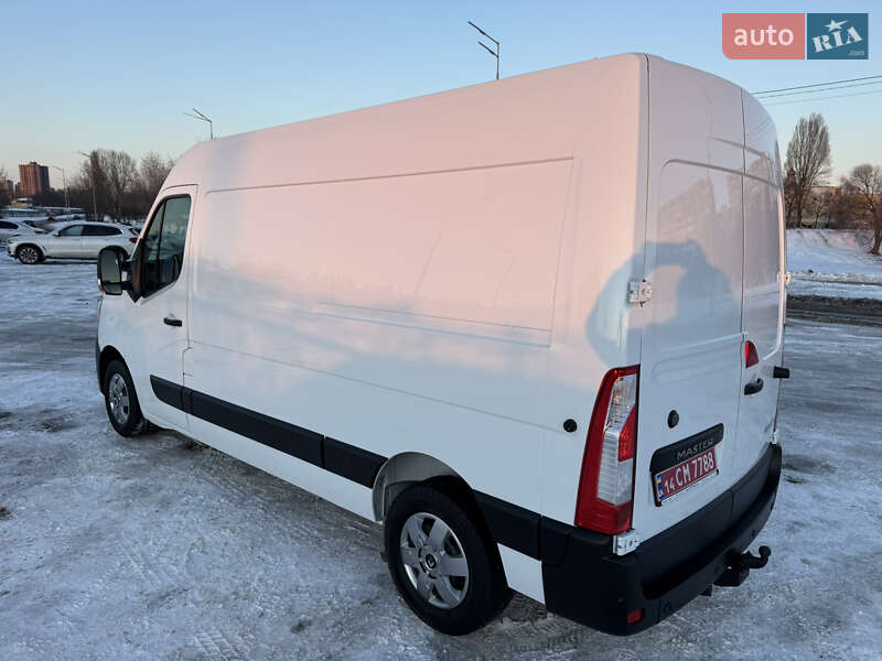 Грузовой фургон Renault Master 2022 в Киеве