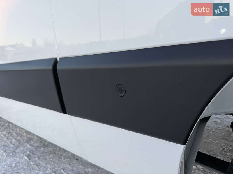 Грузовой фургон Renault Master 2022 в Киеве