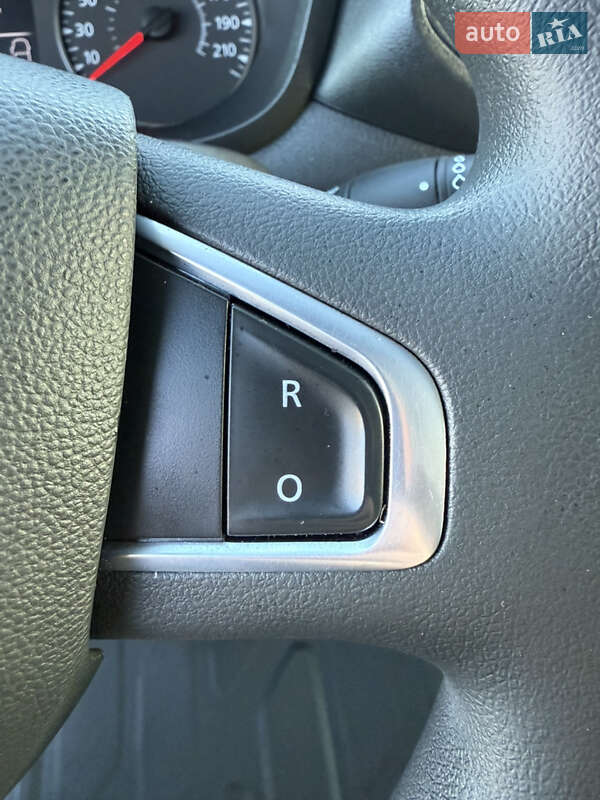 Грузовой фургон Renault Master 2022 в Киеве