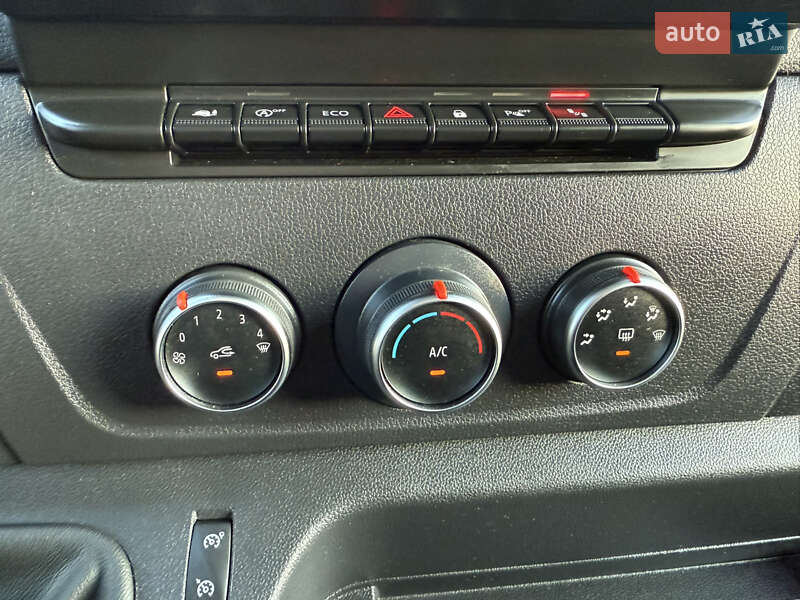 Грузовой фургон Renault Master 2022 в Киеве