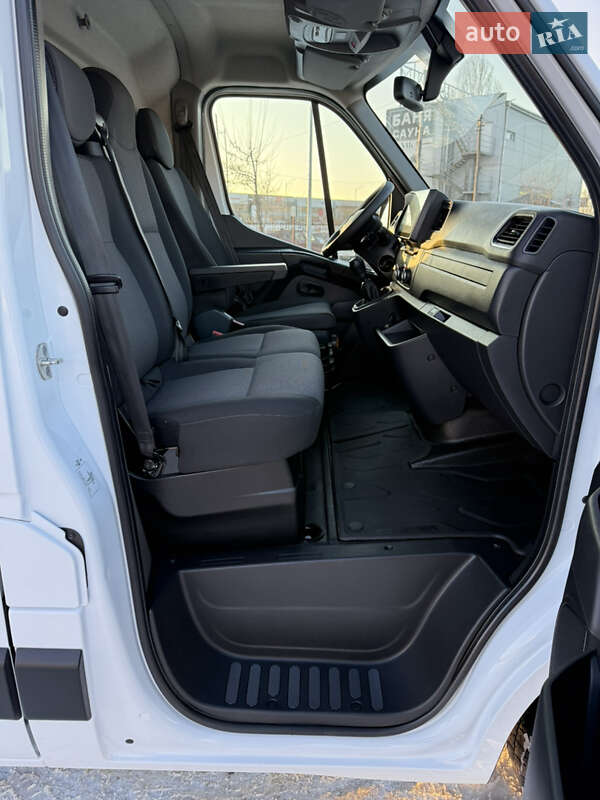 Грузовой фургон Renault Master 2022 в Киеве