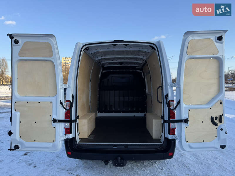 Грузовой фургон Renault Master 2022 в Киеве
