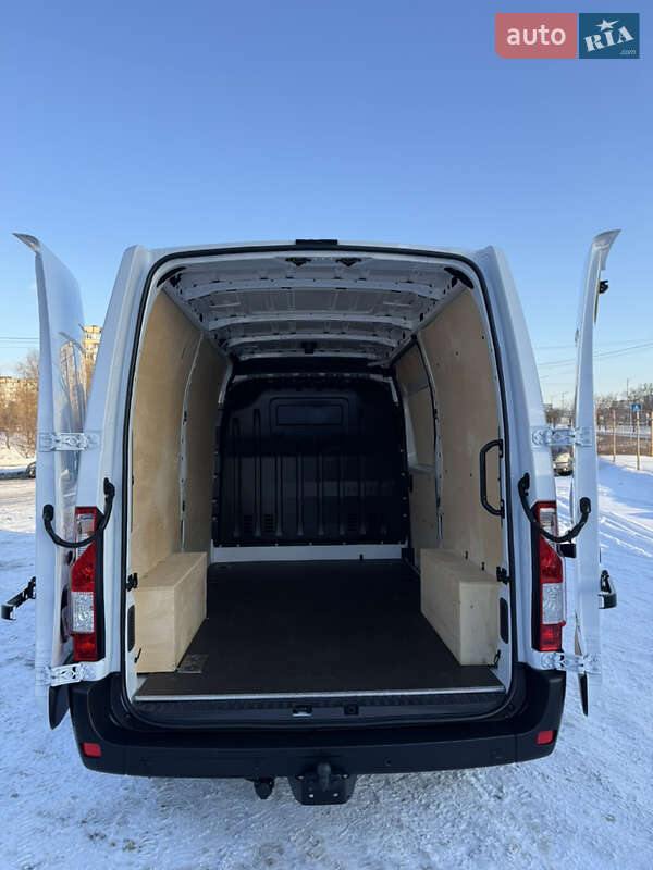 Грузовой фургон Renault Master 2022 в Киеве