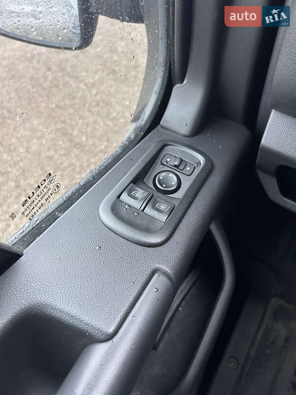 Грузовой фургон Renault Master 2021 в Ужгороде