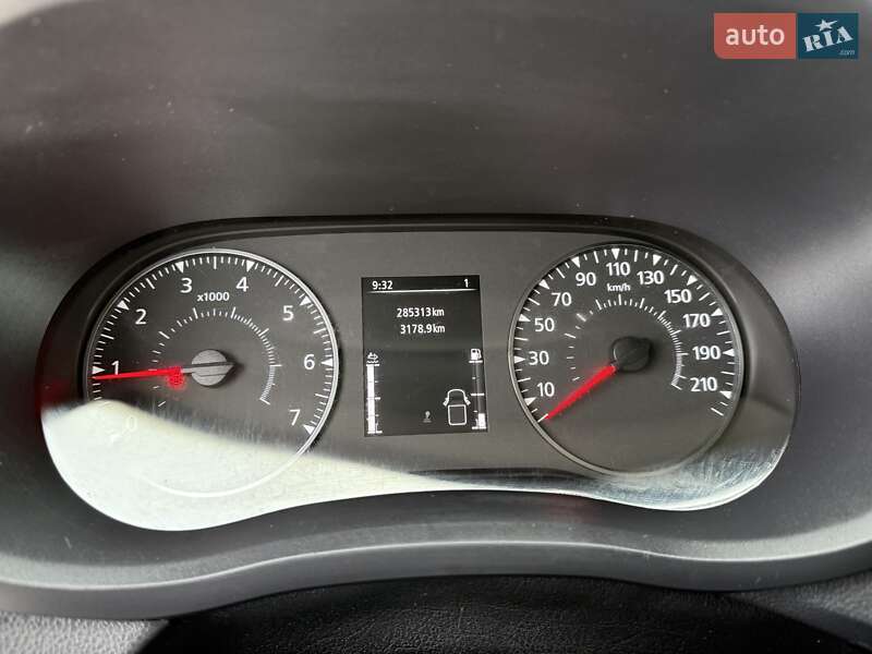 Грузовой фургон Renault Master 2020 в Львове