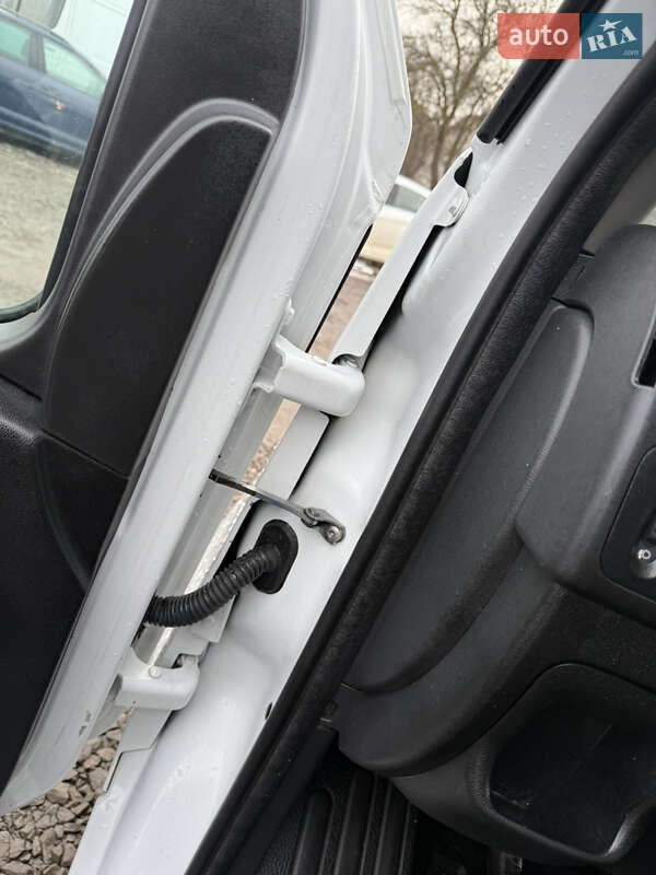 Вантажний фургон Renault Master 2019 в Дубні фото 23 Вантажний фургон Renault Master 2019 в Дубні