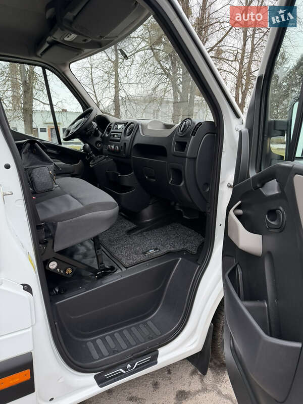 Тентованый Renault Master 2018 в Дубно