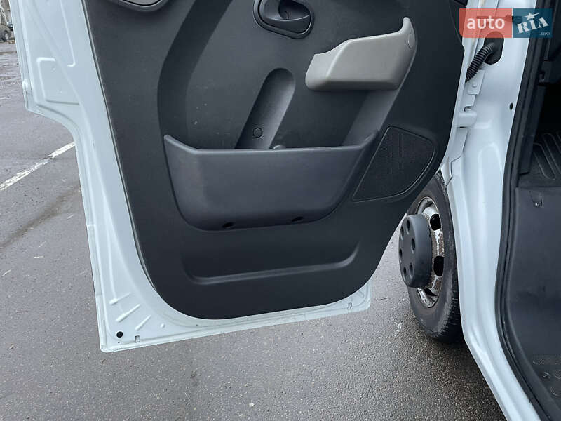 Рефрижератор Renault Master 2015 в Дрогобыче