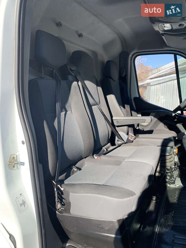 Грузовой фургон Renault Master 2017 в Харькове