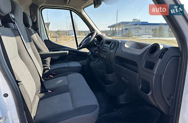Грузовой фургон Renault Master 2016 в Радехове