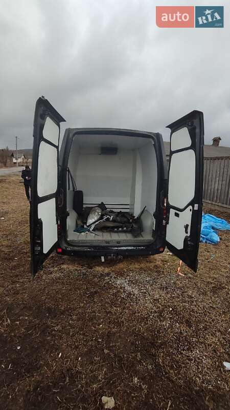 Грузопассажирский фургон Renault Master 2015 в Черновцах