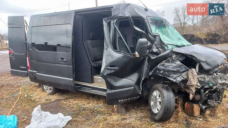Грузопассажирский фургон Renault Master 2015 в Черновцах