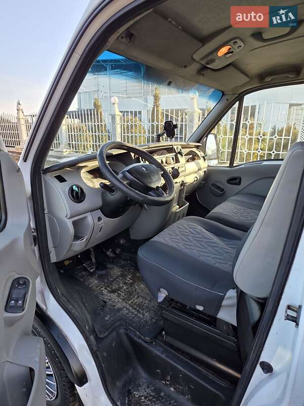 Вантажний фургон Renault Master 2004 в Івано-Франківську