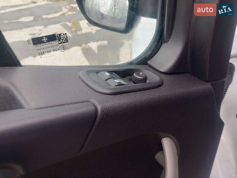 Вантажний фургон Renault Master 2018 в Дубні