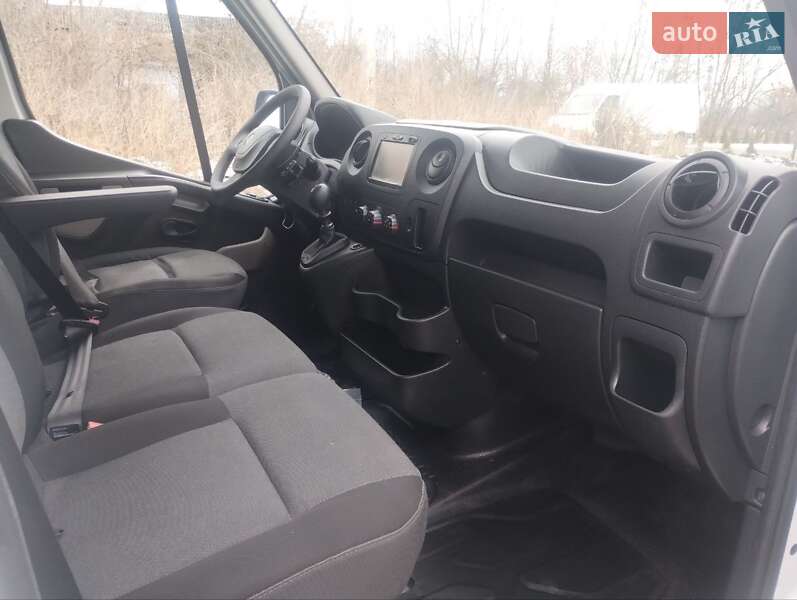 Вантажний фургон Renault Master 2018 в Дубні