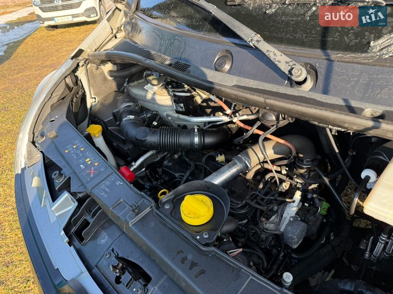 Вантажний фургон Renault Master 2016 в Дубні