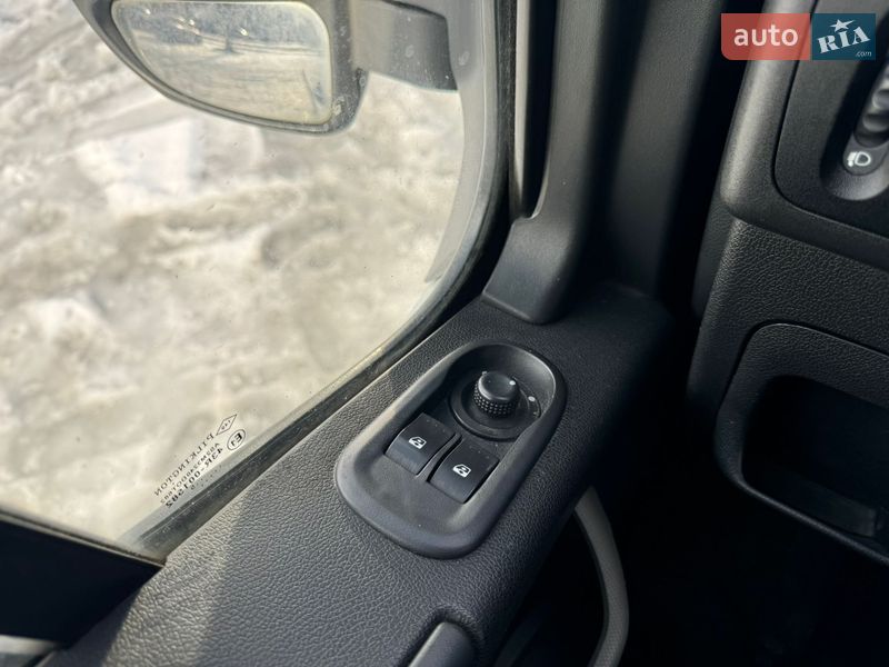 Грузовой фургон Renault Master 2016 в Киеве
