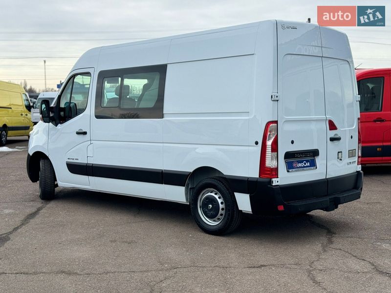 Вантажопасажирський фургон Renault Master 2017 в Києві