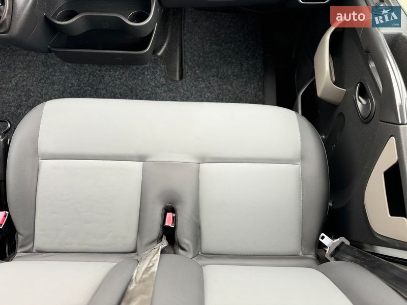 Вантажопасажирський фургон Renault Master 2017 в Києві