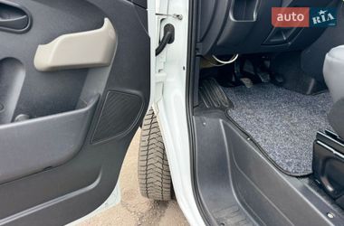 Грузопассажирский фургон Renault Master 2017 в Киеве