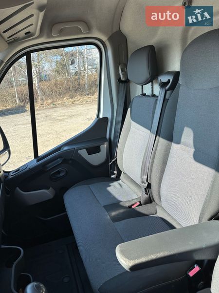 Грузовой фургон Renault Master 2018 в Львове