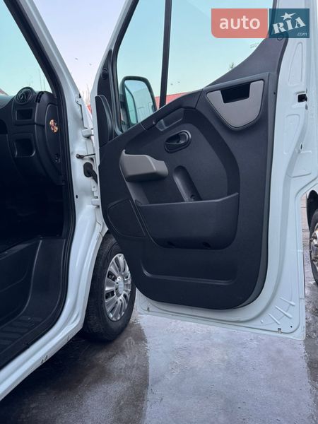 Вантажний фургон Renault Master 2014 в Долинській