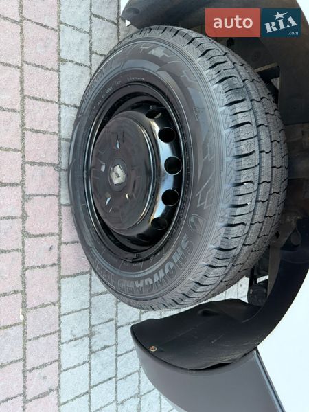 Вантажопасажирський фургон Renault Master 2016 в Запоріжжі