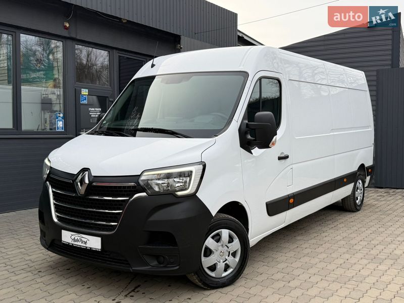 Вантажний фургон Renault Master 2021 в Чернівцях